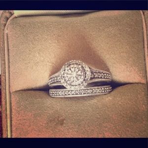 Vintage diamond engagement $ wedding rings set